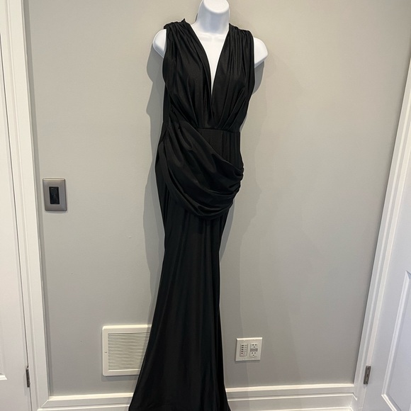 Jessica Angel black evening gown - Picture 1 of 9